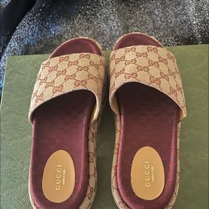 Gucci sandals brand new with original box bag and tags